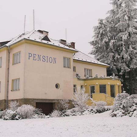 ホテル Pension Pod Sibenakem Strmilov エクステリア 写真