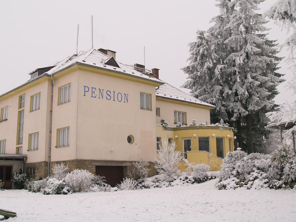 ホテル Pension Pod Sibenakem Strmilov エクステリア 写真